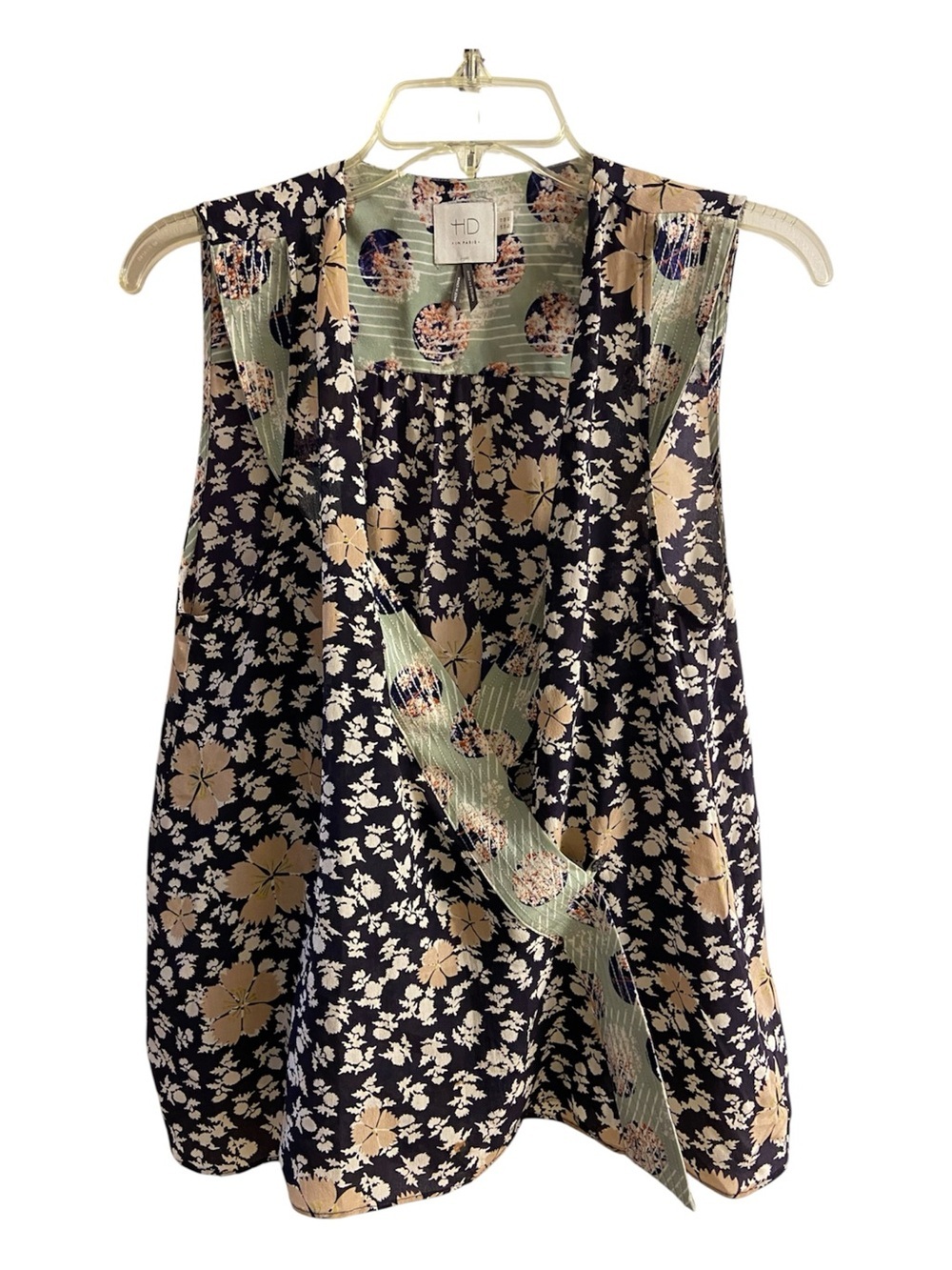 HD in Paris Black Floral Sleeveless Top with Beige and Sage Accents Silk Sz 8